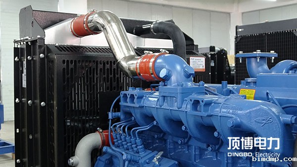 针对配气机构的操作,用户需要注意哪些安全事项?